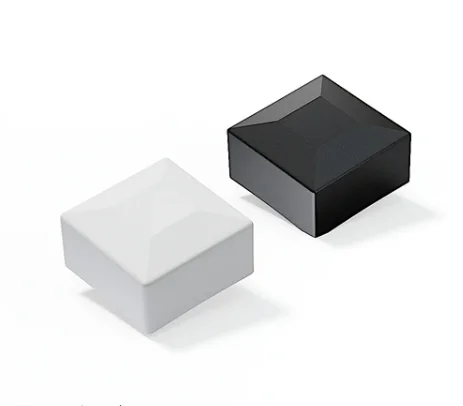 nejpanely703560